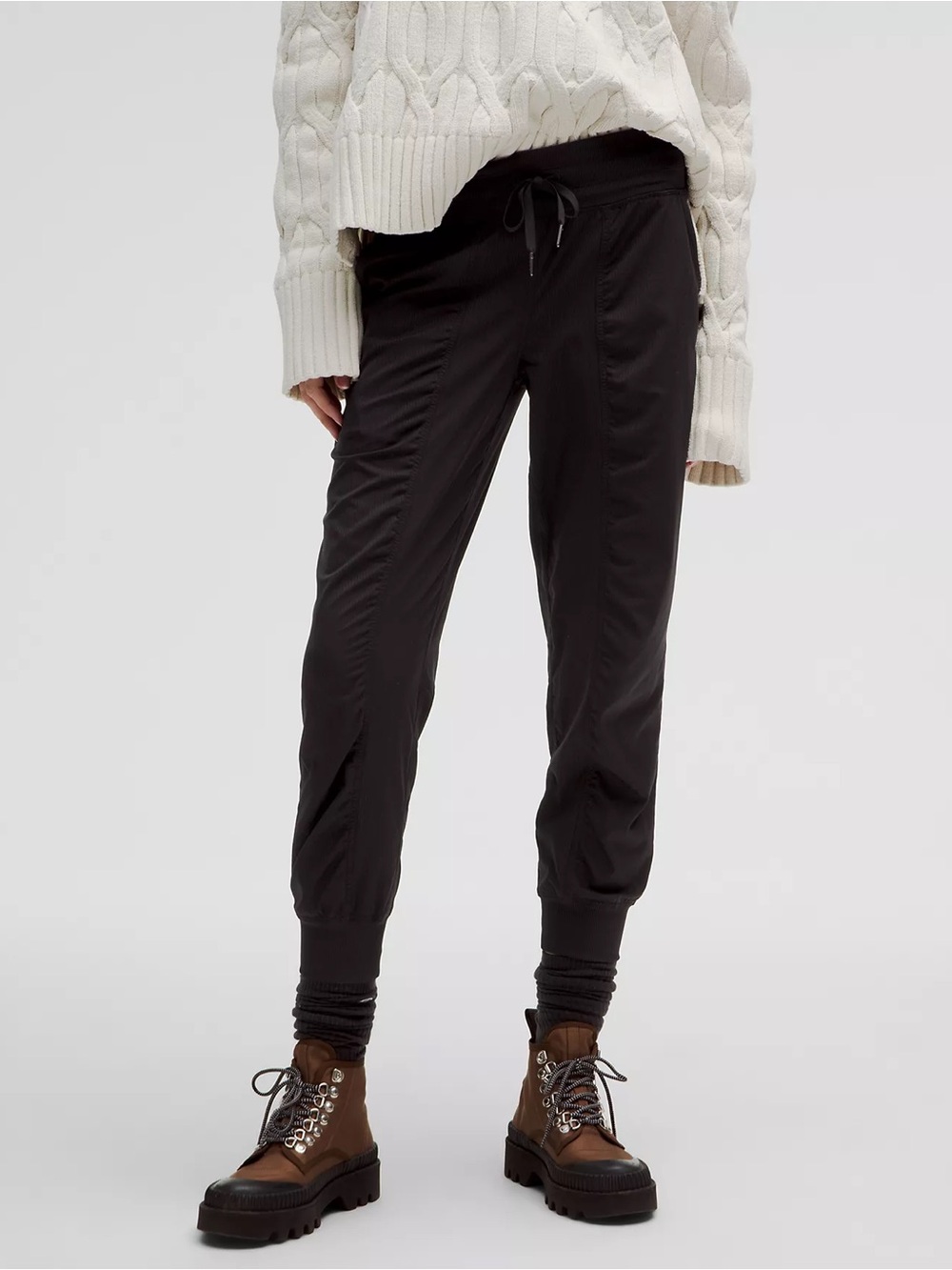 Lululemon Dance Studio Mid-Rise Jogger 7/8 Length Black Size 6
